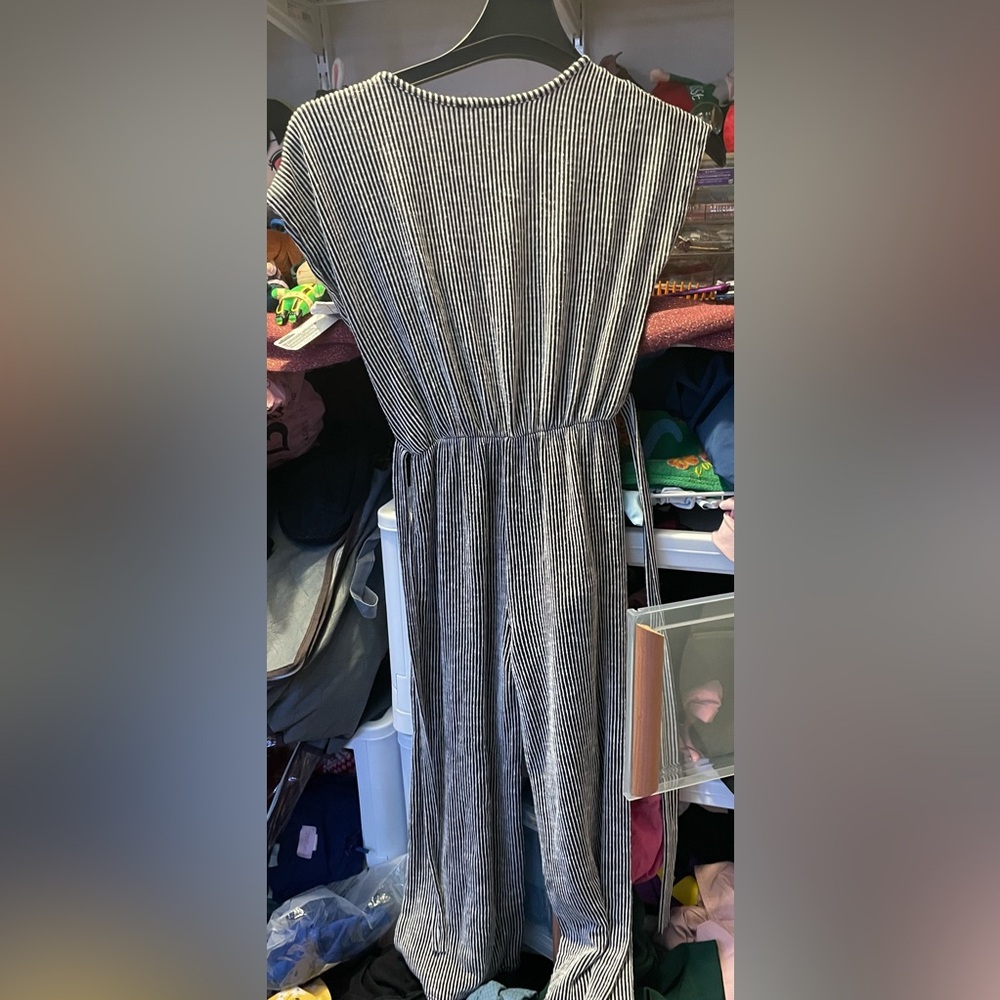 Romper, only worn twice